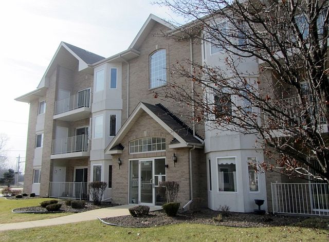 1st image of 5351 W Mint Julip Dr APT 204