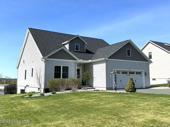 20 Napa Court, Niskayuna, NY 12309