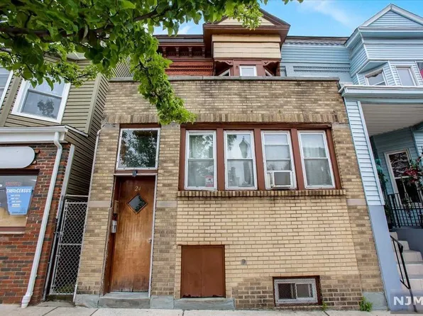 24 Kearny Ave, Kearny, NJ 07032