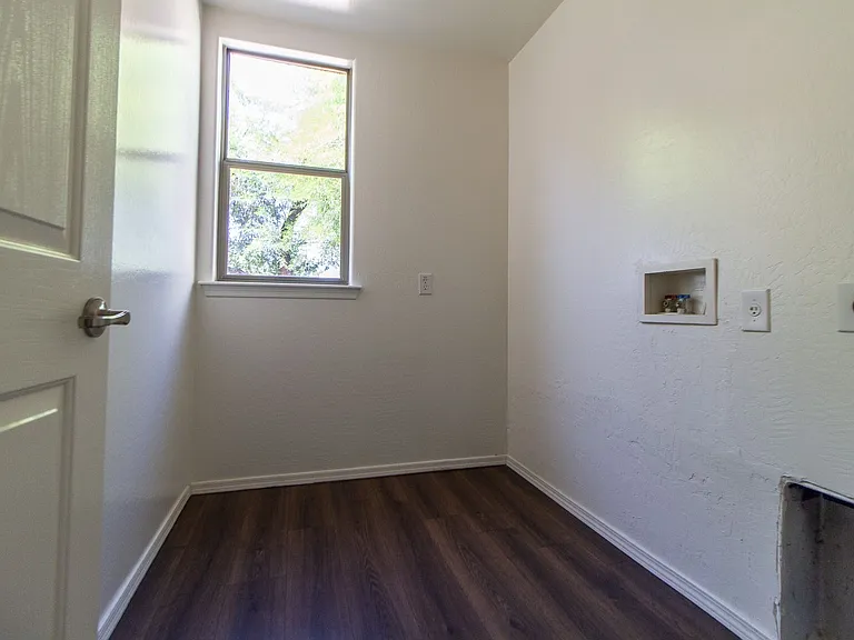 3873 E Bridgeport Pkwy — Photo 20