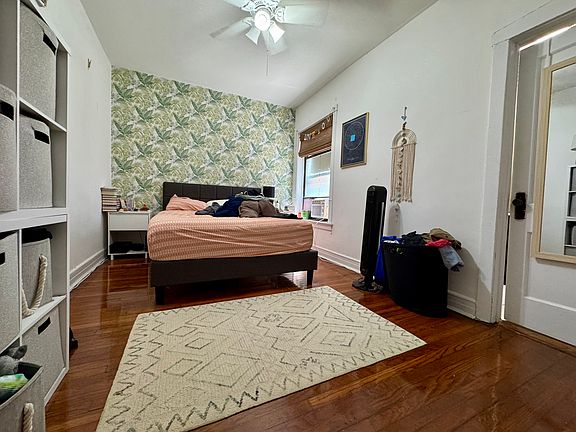 5th image of 1459 W Winnemac Ave #1