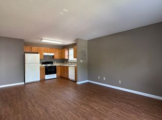 218 Stonewall Ct APT 2*, Nappanee, IN 46550