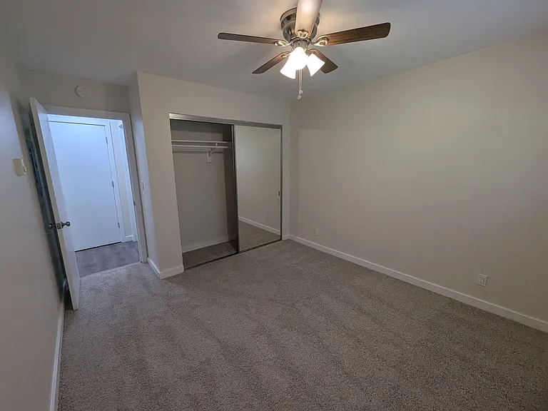 Cordova Apartments — Photo 57