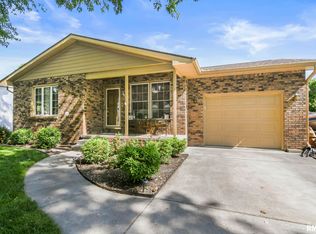 3025 Selkirk Rd, Springfield, IL 62702