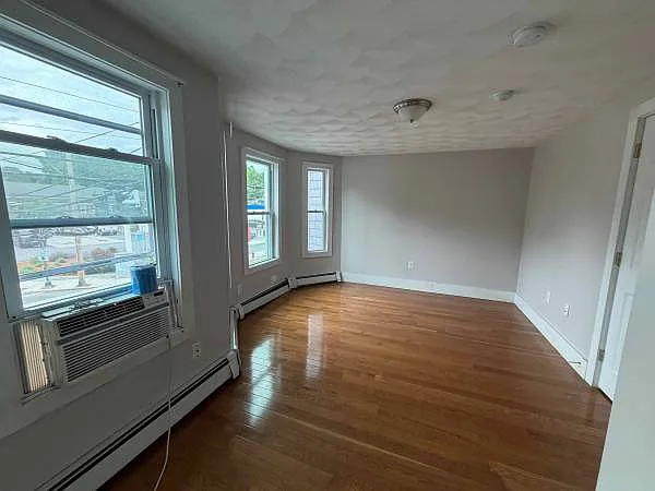3 Greenwood St #1 — Photo 1