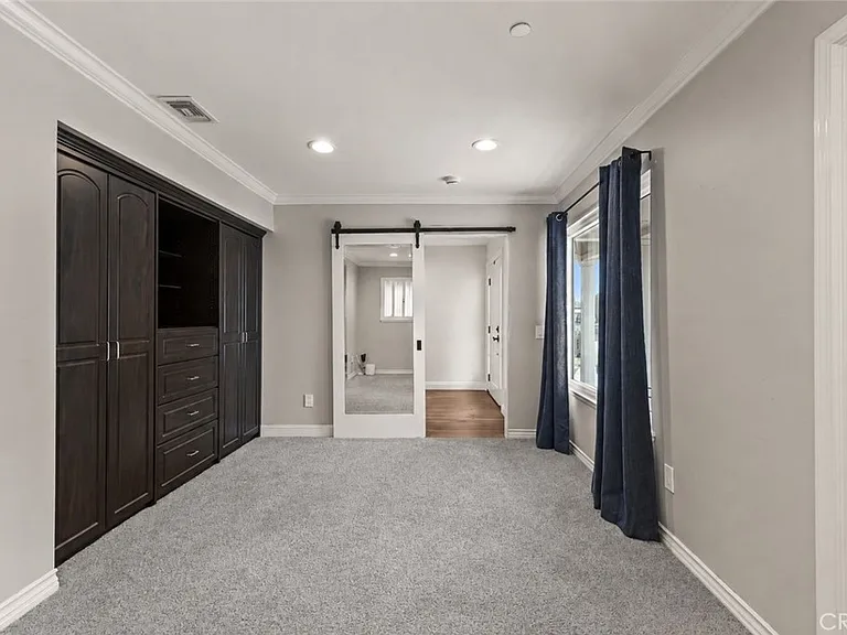 1096 Canyon View Dr — Photo 31