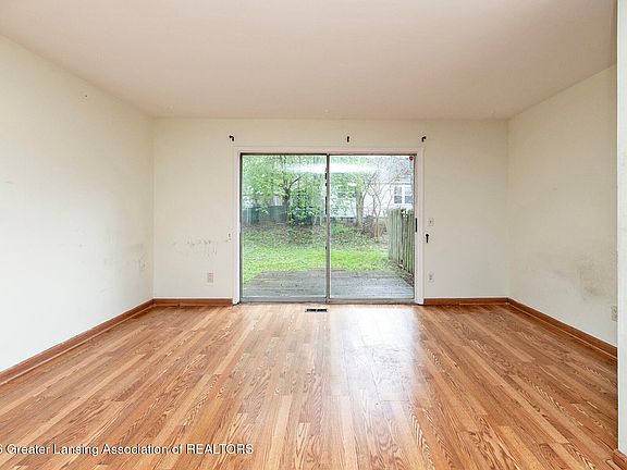 3rd image of 5700 Orchard Ct