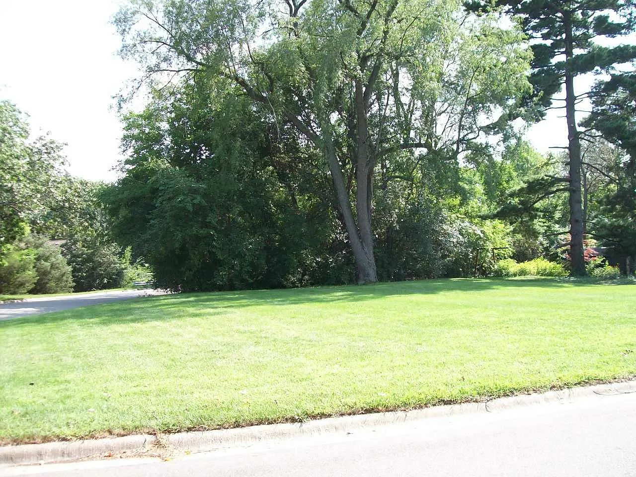 Arlington St photo 1