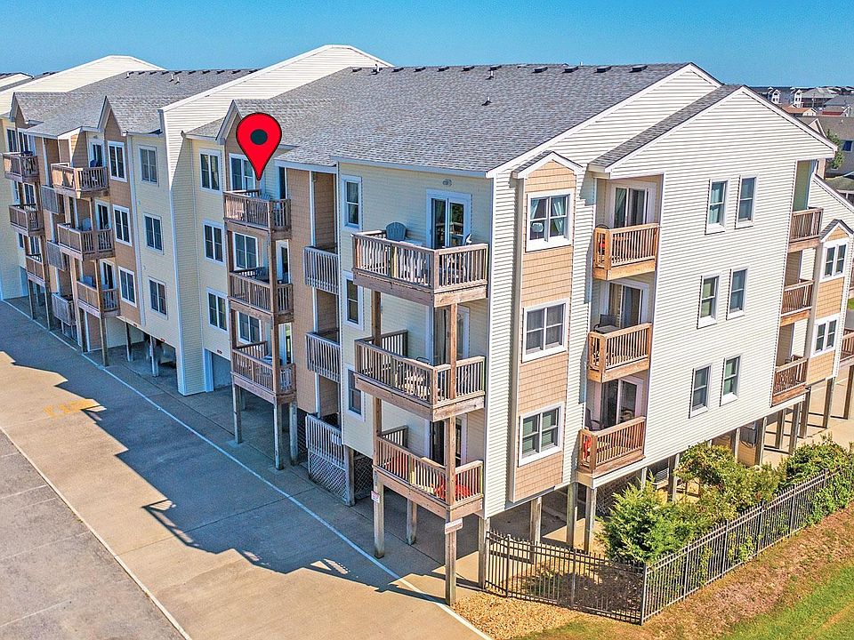 1st image of 200 E Martin St #304