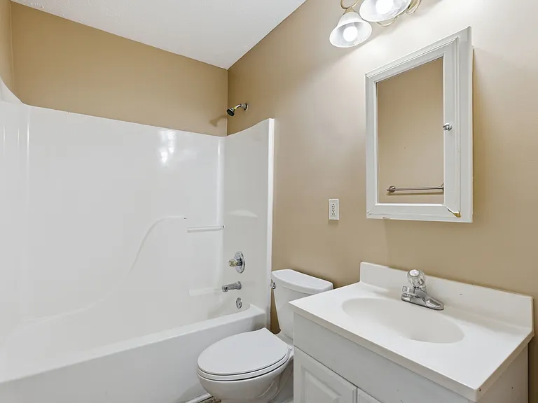 2104 Jasmine Dr #A — Photo 6