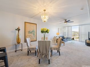 1320 Alexander St APT 401, Honolulu, HI 96826