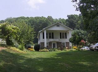 327 Coal Chute Rd, Elizabethton, TN 37643