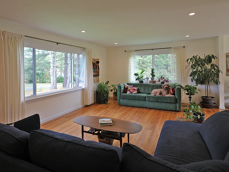 11 Old Barn Rd — Photo 11