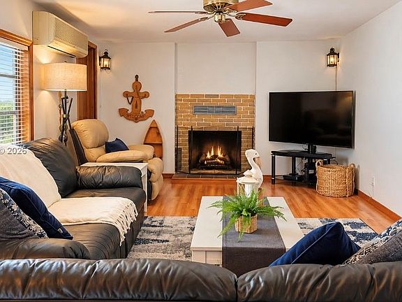 5th image of 712 Garden State Ln