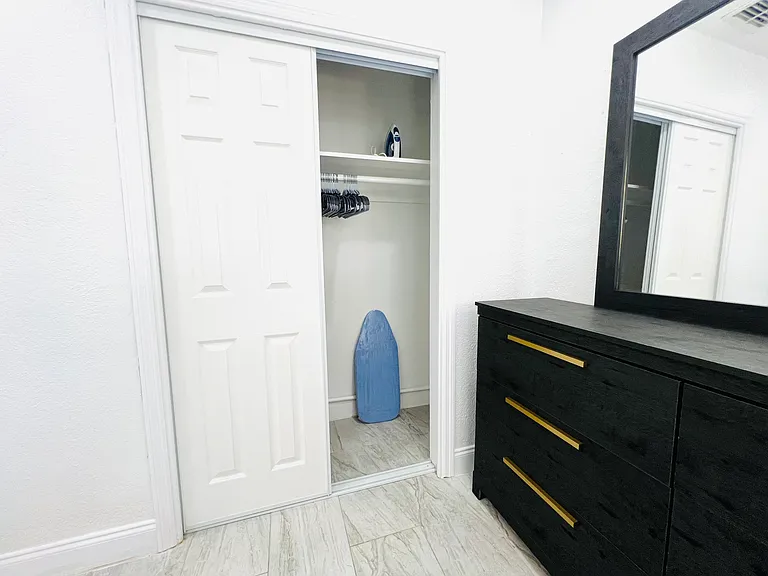 1169 Drew St — Photo 17