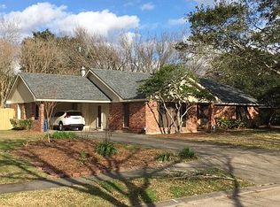 407 Roselawn Blvd, Lafayette, LA 70503