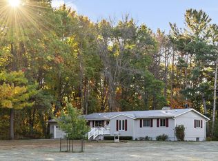 W2271 Pine Grove Ln, Marinette, WI 54143