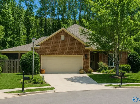 2400 Bankhill Cir SE, Owens Cross Roads, AL 35763