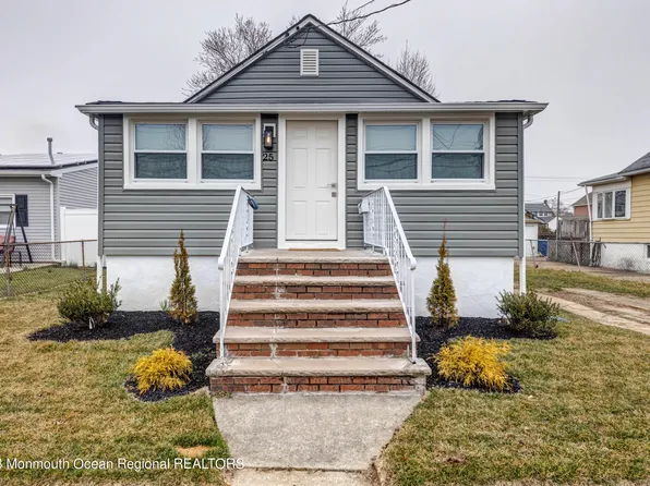 25 Monmouth Avenue, North Middletown, NJ 07748