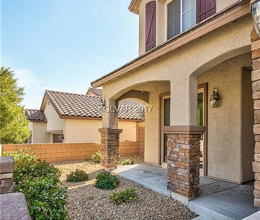 4th image of 10135 Darrow Ct