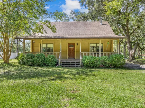 226 SW Bambi Ln, Lake City, FL 32025