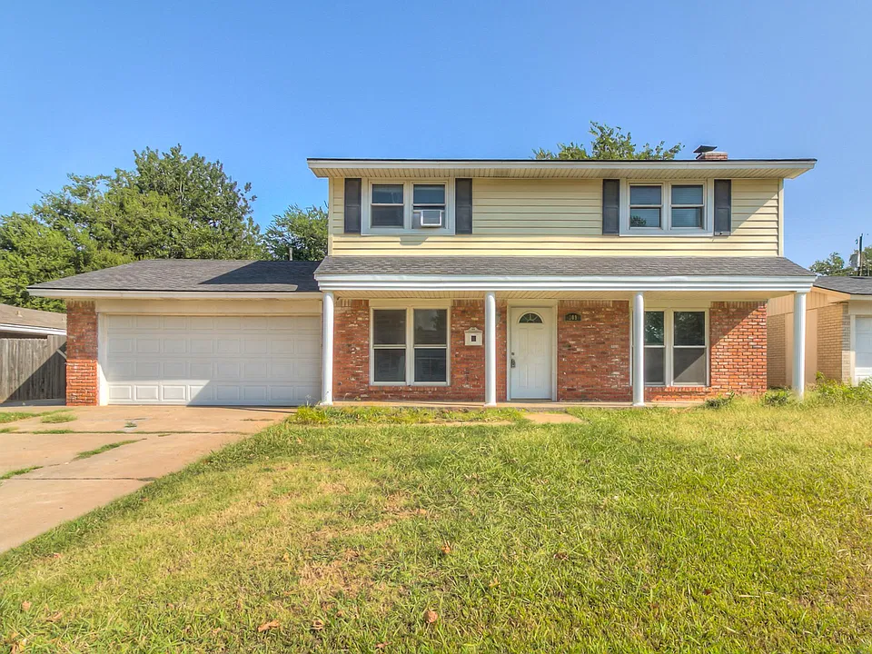 309 NE 18th St