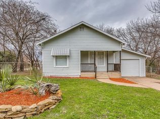 608 W Arch St, Crowley, TX 76036
