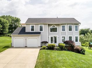 441 Peregrine Dr, North Huntingdon, PA 15642