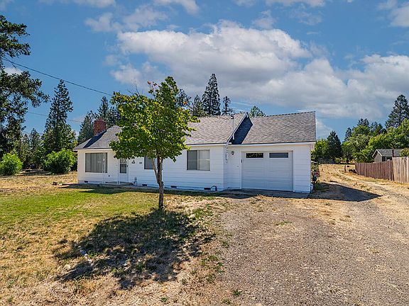 3rd image of 225 Cheryl Ln