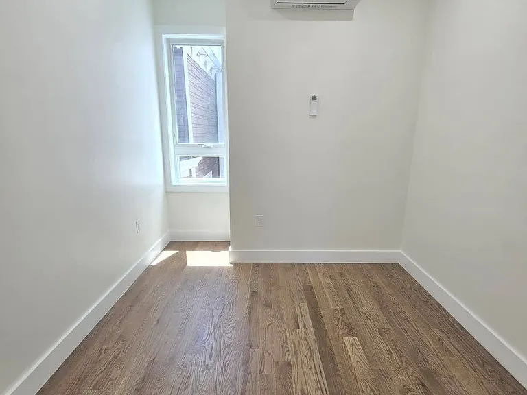 40 Lembeck Ave #206 — Photo 7