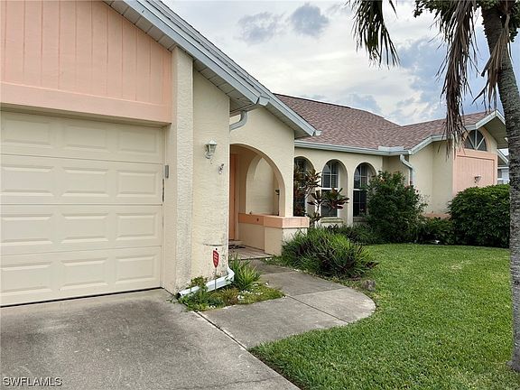 3rd image of 1156 SW 46th Ter