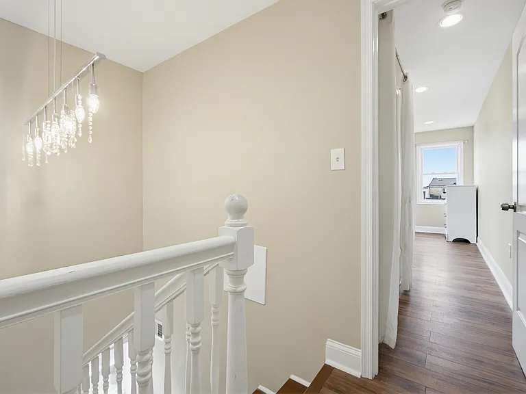 1429 Olive St — Photo 24
