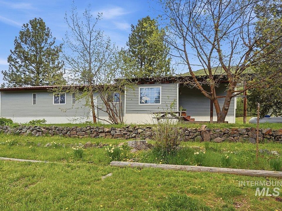 1st image of 371 Rimview Dr
