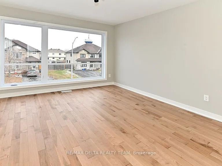 463 Denis St — Photo 21