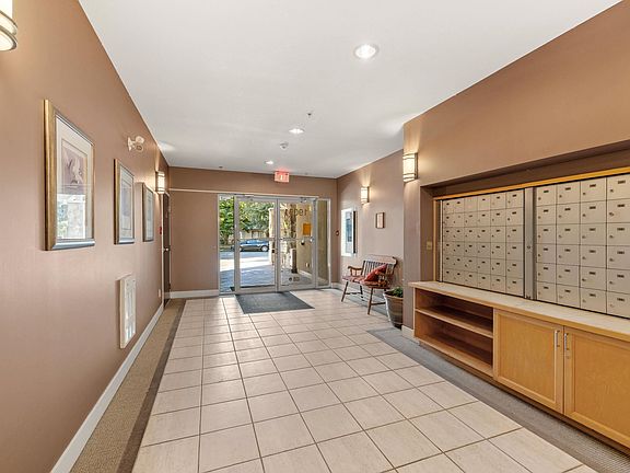 4th image of 19091 McMyn Rd #207
