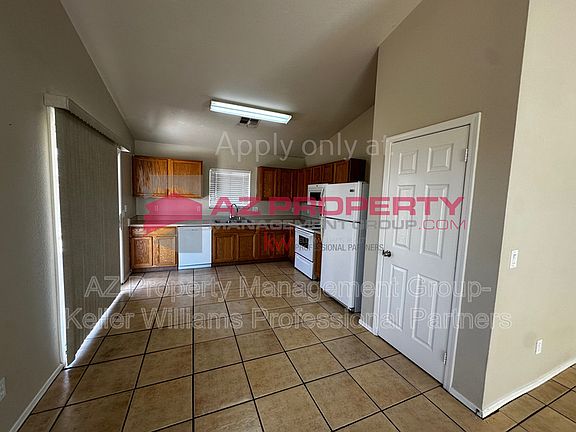 5th image of 16906 N Briarwood Dr