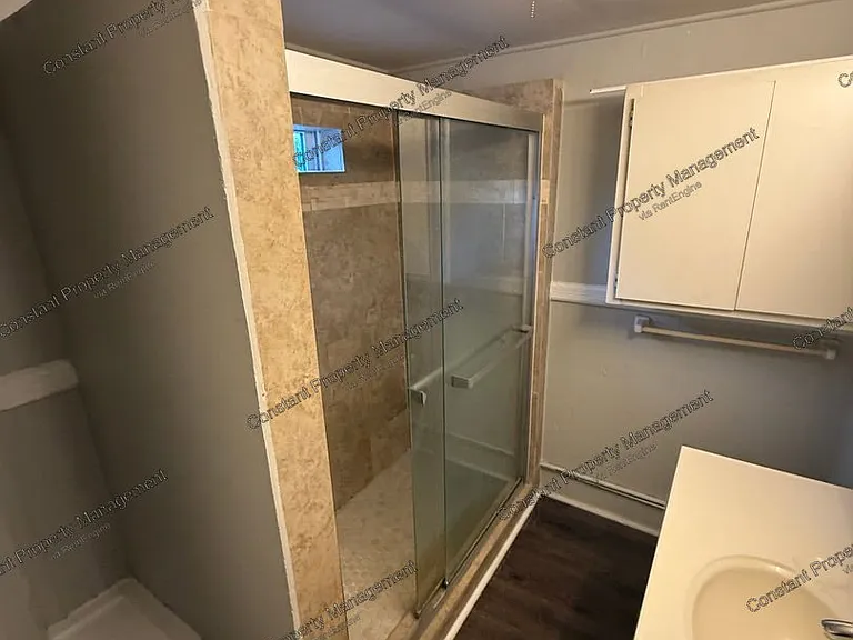 885 College St #883 — Photo 13