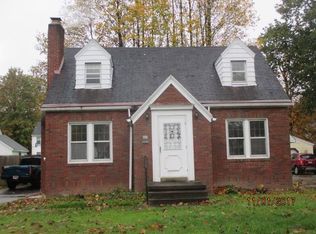 217 Wychwood Ln, Youngstown, OH