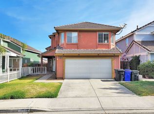 16362 Goldentree Ave, Fontana, CA 92337