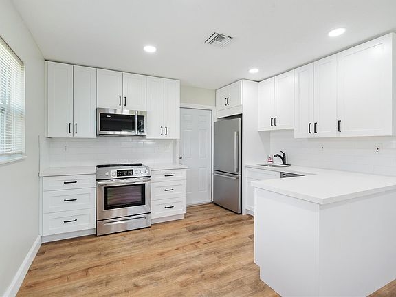 5th image of 1760 NW 25th Terrace
