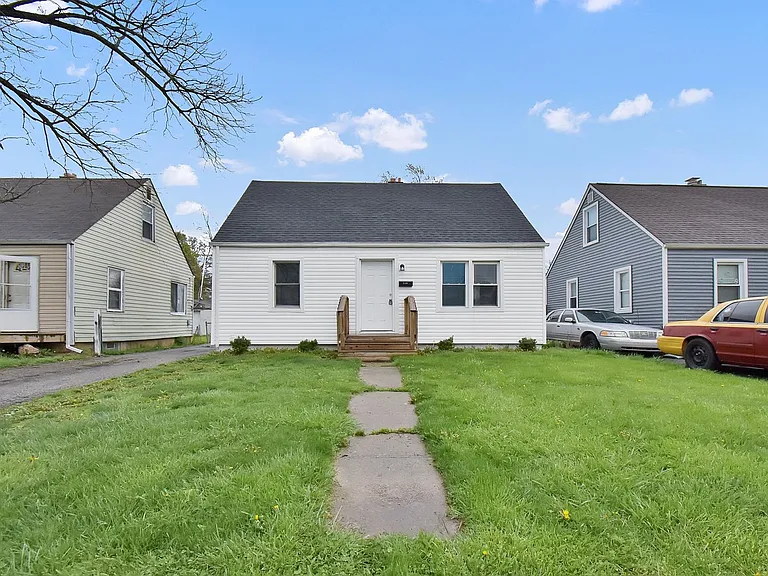 2566 Atwood Ter — Photo 3