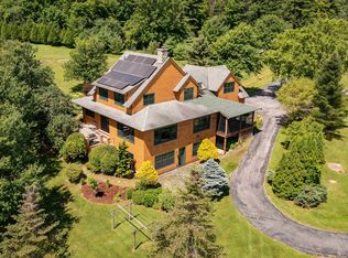 947 Oak Hill Rd, Williston, VT 05495