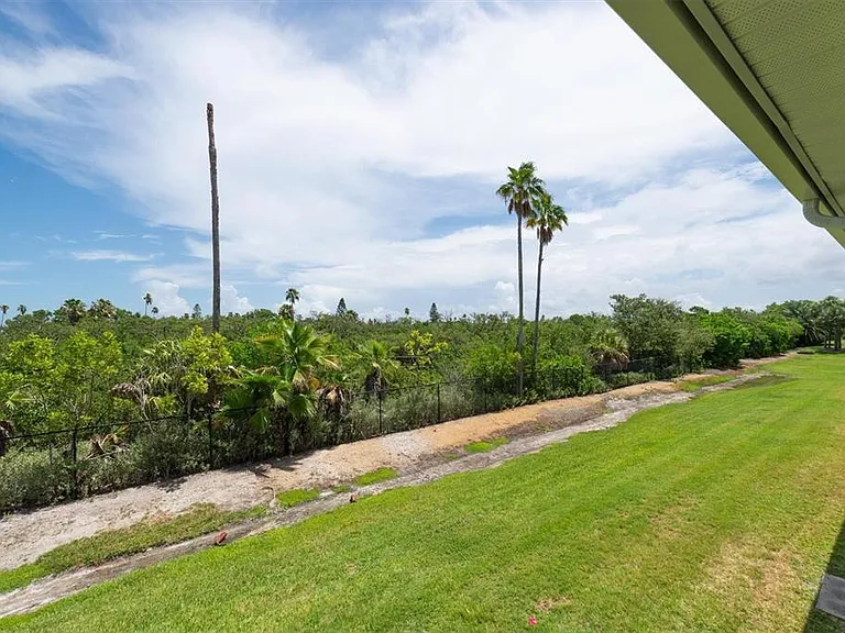 802 Hidden Harbour Dr — Photo 48