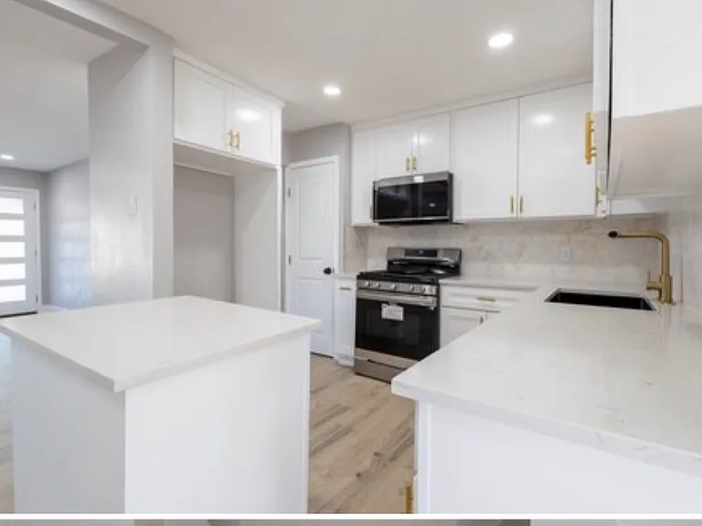 1510 Lackland St — Photo 4