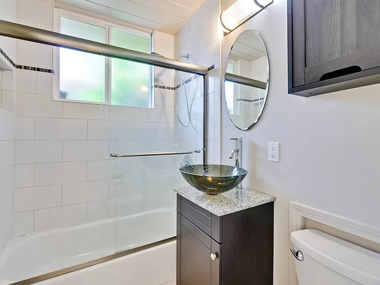 485 Emmons Dr — Photo 43
