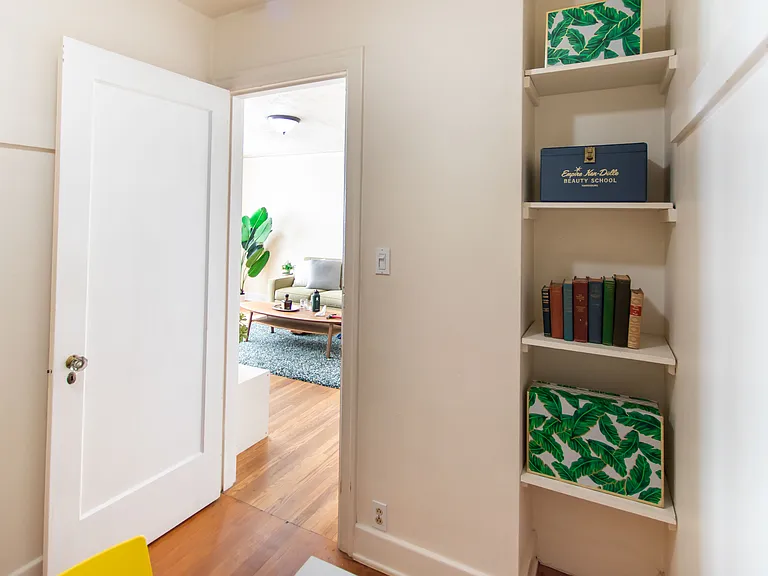 The Marwood Apartments — Photo 13
