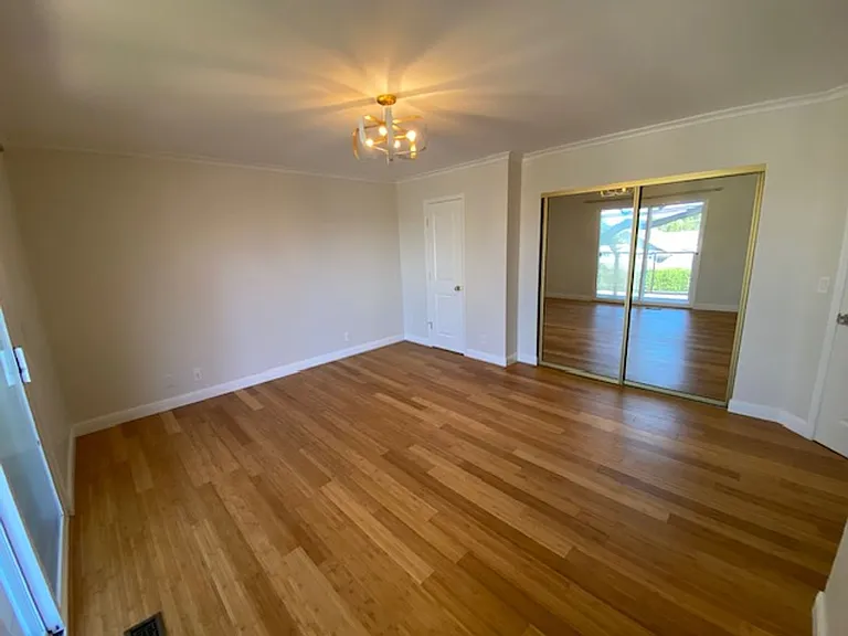 2121 David Ave — Photo 24