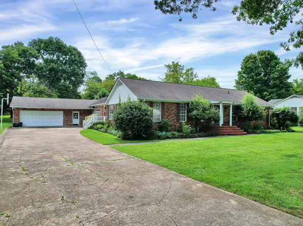 3820 Charleston Dr NE, Cleveland, TN 37312