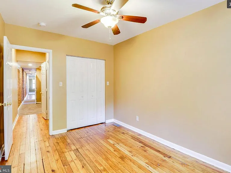 1309 Light St — Photo 18