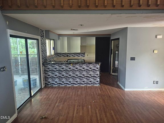 4th image of 3510 Providence Ln NW